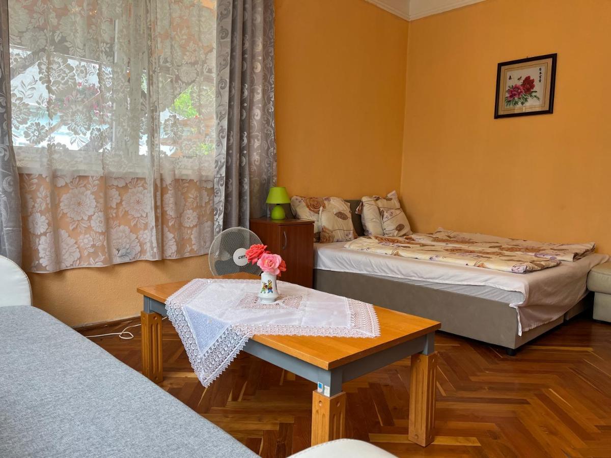 Apartament Rose Garden Siófok Zewnętrze zdjęcie